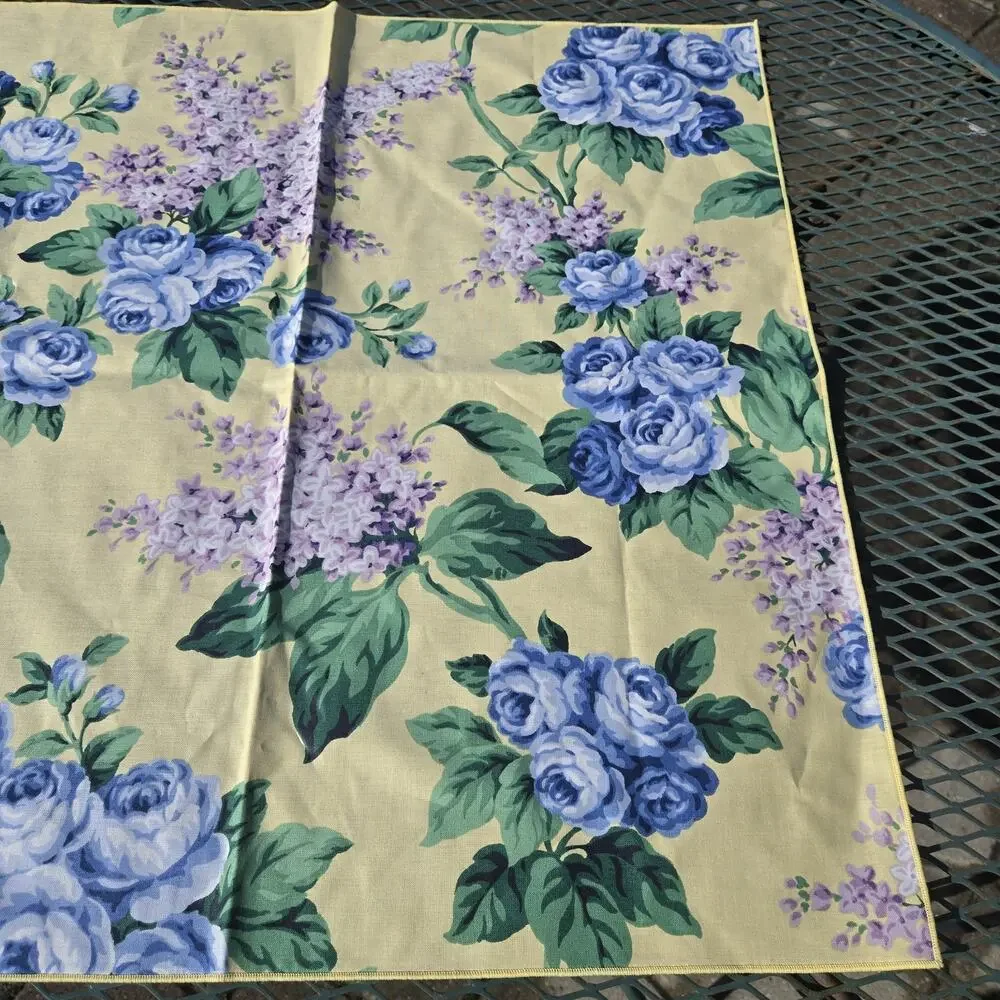 longaberger‎ Table Square Napkin Lilac Rose 24